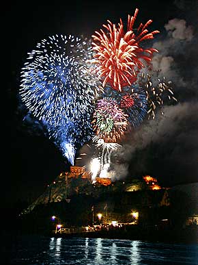 Rhein Feuerwerk, Festung Ehrenbreitstein bei Koblenz, 2000-12-08-10-ehrenbreitstein-200,  2000 WHO